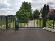 Schiebetor aus Stahl